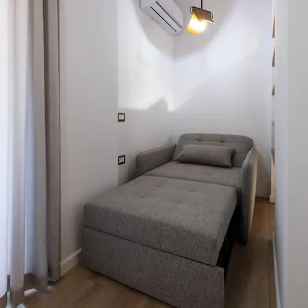 Apartment Flutura's *